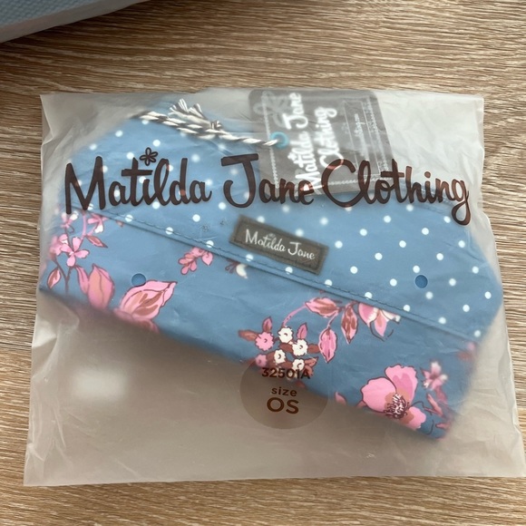 NWT Matilda Jane Harlow Floral Backpack + pencil Case + Lunch Bag 3 pcs SET NWT - Picture 13 of 13